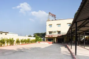 Hotel O Swaraj Resto and Lodging - Image 5