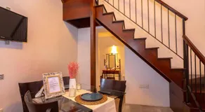 Kozakos Luxury House - Image 4