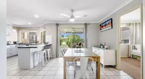 Wattlebird Lane - Sunny Family Friendly Abode - Image 3
