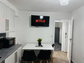 Home Cozy & Comfortable Stay in Accrington Flat B - Image 5