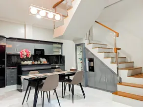 Sapphire Village Guesthouse - Image 3