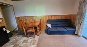 Skipton Roadhouse Cabins - Image 5