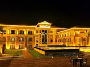 Jinling Shenzhou Hotel - Image 4