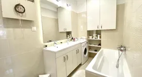 Budapest Hideout in Style with free parking - Luxury Apartment - Image 4