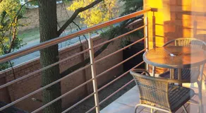 OR Tambo Self Catering Apartments, The Willows - Image 5