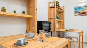 Ghjlgolu Suites - Essential Stay - Image 2