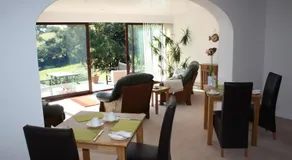 Kerryanna Country House Bed and Breakfast - Image 3