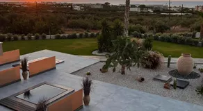 La Rêve Luxury Apartments with Private Jacuzzi - Image 3