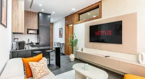 Very central, private parking, train station, air-conditioning, Wi-Fi - Image 2