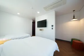 Boutique Hotel Wine - Image 2