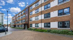Roomspace Serviced Apartments - Kew Bridge Court - Image 4