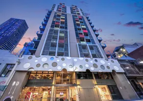 Brady Hotels Central Melbourne - Image 4