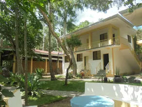 Mayas Guesthouse - Image 5