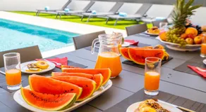 Villa Coral Bay - Moradia familiar com piscina aquecível e BBQ em Albufeira - Image 4