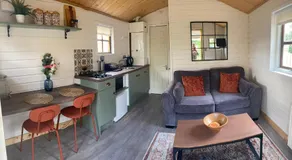 Letterkenny Cabin - Image 2