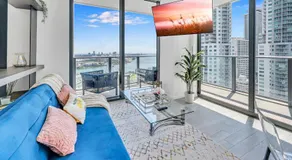 Corner condo w/ Unrivaled views - Image 3
