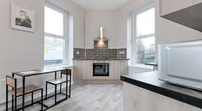 Copper House- Smart Stay near Stadium & City - Image 4
