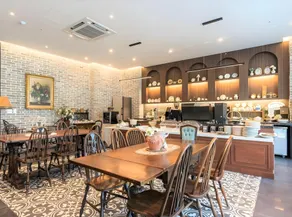 FOUR STAR HOTEL - Image 2