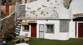 Las Cuevas de Monachil - Image 4