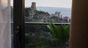 Hotel Castle View - Image 5