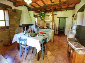 Striking Farmhouse, Ortignano - Image 3