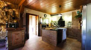Casa rural con barbacoa y piscina - Image 3
