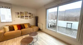 Rooftop duplex 2 steps from Paris - Image 4