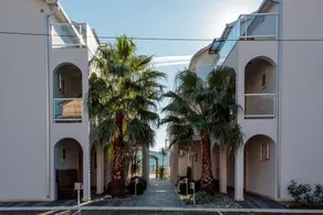 Laguna Mini Resort - Image 1