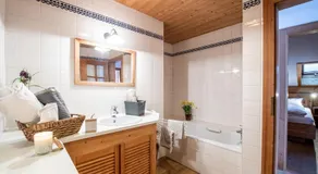 Fischer Apartments - Image 3
