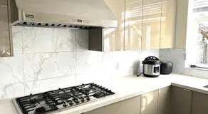 Private 2BR, 1BA with shared Kitchen in a House, Free Parking, 15 Min YVR - Image 4