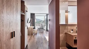 byHaller Suites & AO Restaurant - Image 2