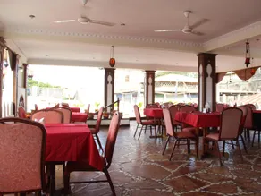 Al-Minar Hotel - Image 2