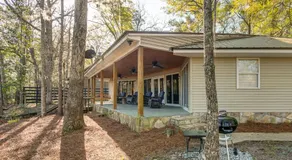 Private Dock + River View: Cabin Retreat in Jesup - Image 5