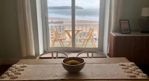 Spacious flat - fabulous sea views & walk to beach - Image 3