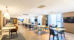 Atour Hotel Qingdao Airport Chengyang Wanxianghui - Image 3