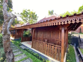 Deluxe Room - Image 4