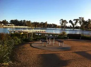 Lovely 2 BR Spa apartment, Opposite Shepp Lake - Image 3