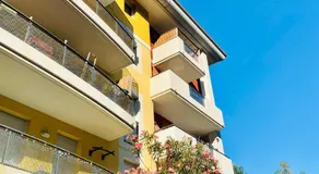 Magnificent renovated apartment, 2 rooms of 45 m2, close tothe sea, top floor, terrace - Image 5