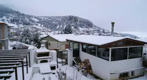 Goura Guesthouse Lake Doxa Mountain Retreats - Image 4