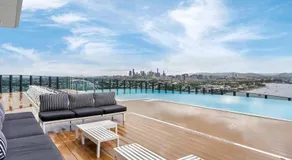 Central 2BR-2BA Resort-Style Retreat In Hamilton M21 - Image 3