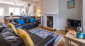 Elm Cottage - Image 2