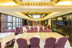 Hua Fei Hotel - Image 2