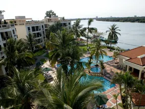 Riverside Serviced Apartments - Image 2