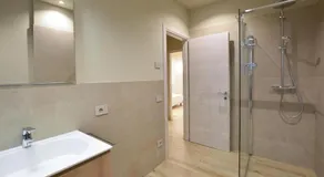 2 Bedroom Gorgeous Apartment In Premaor - Image 4