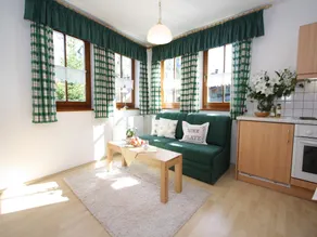 Apartment in Hüttschlag near Ski Bus - Image 2