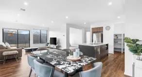 Bright & Roomy 5BR Clyde North Home - Image 2