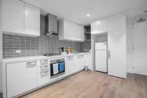 Fantastic 2 Beds APT in Boxhill W Great Location - Image 5