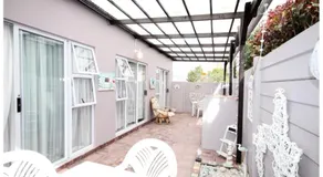 Nahoon Bed & Breakfast - Image 5