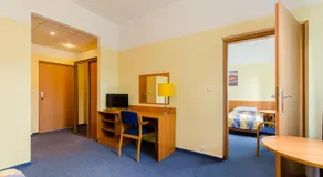 HOTEL A4 Airport Kraków MOP Morawica - Image 2