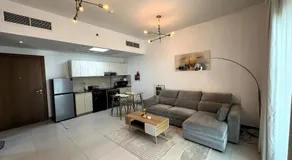 Sleek 1BR in DSO, Dubai - Image 2